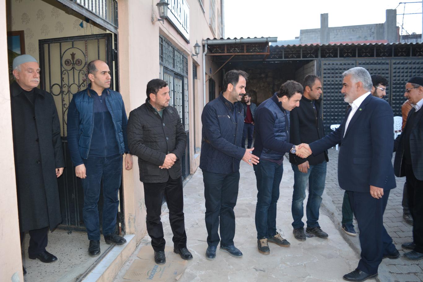 Yapıcıoğlu Hamidi ailesine taziye ziyaretinde bulundu Yapıcıoğlu Hamidi ailesine taziye ziyaretinde bulundu